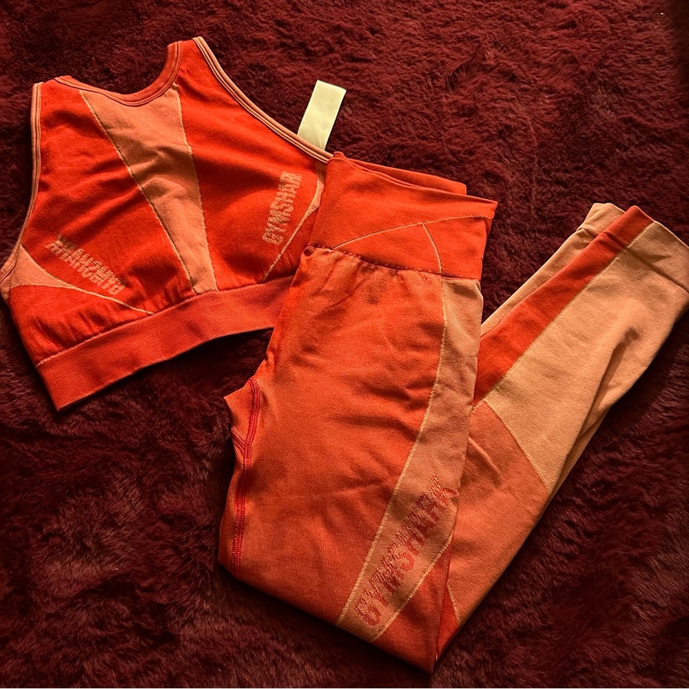 Gymshark Turbo Seamless Workout Set - Picture 2 of 6
